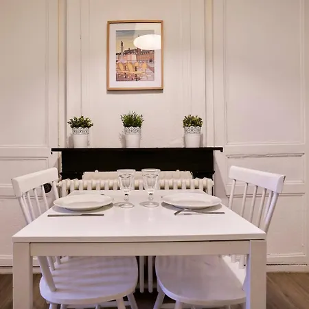 Centre - Large Functional