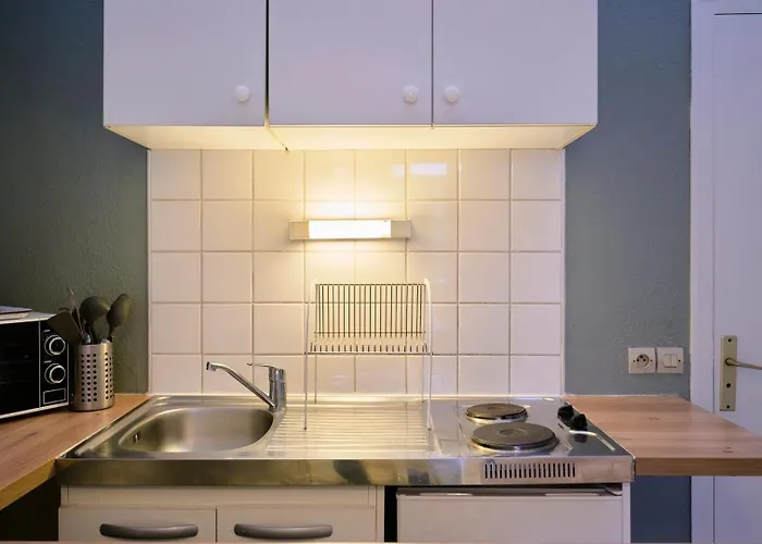 Centre - Large Functional